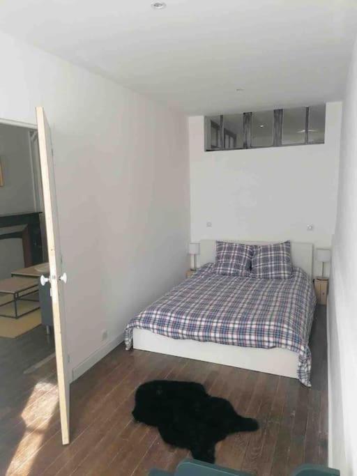 Appartement Cosy A Deux Pas De La Gare Laval  Kültér fotó